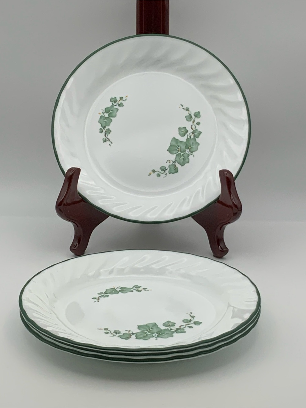 Corelle Callaway Ivy salad , dessert plates set of 4